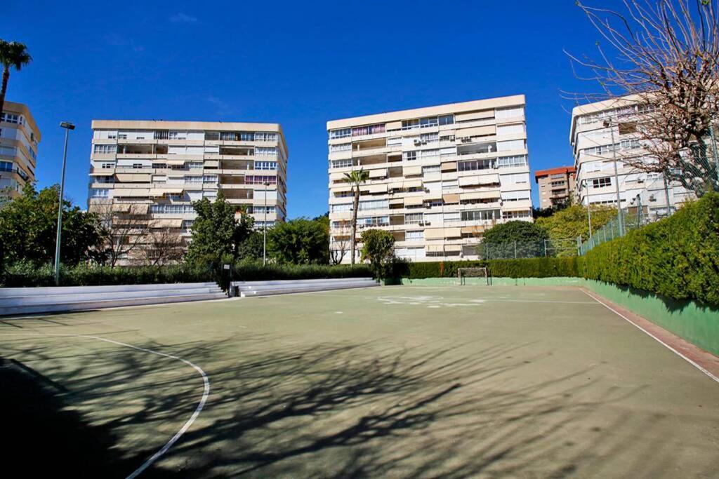 Garden Apartment With Pool And Ac Alicante Eksteriør billede
