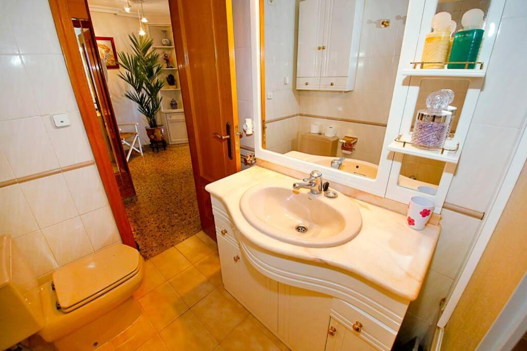 Garden Apartment With Pool And Ac Alicante Eksteriør billede
